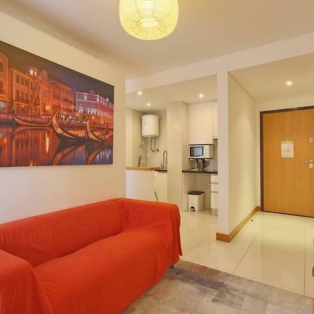 Апартаменты Apartamento Pateo Da Estacao Авейру Экстерьер фото