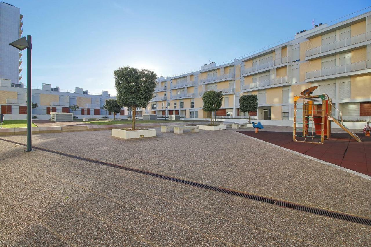Апартаменты Apartamento Pateo Da Estacao Авейру Экстерьер фото